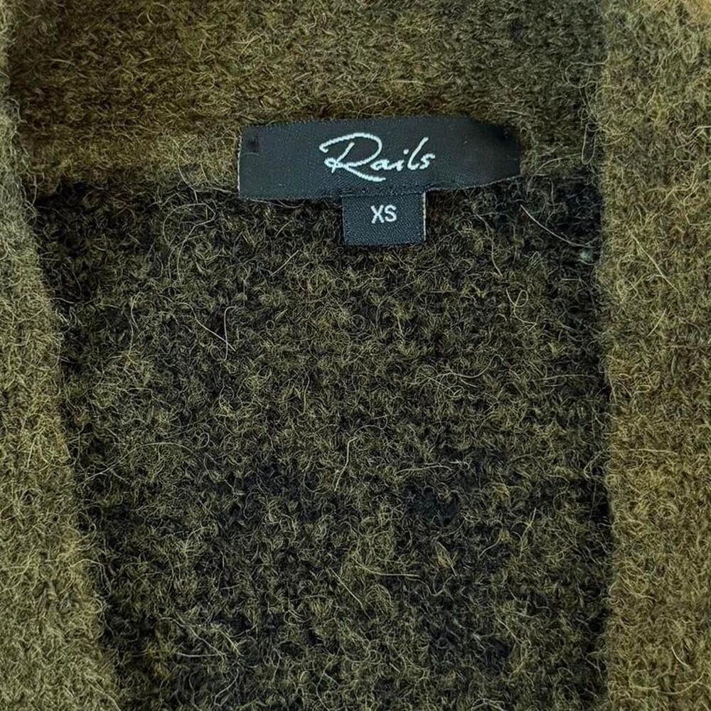 Rails Reese Cardigan Sweater In Green Olive Plaid - Size XS - Picture 5 of 7